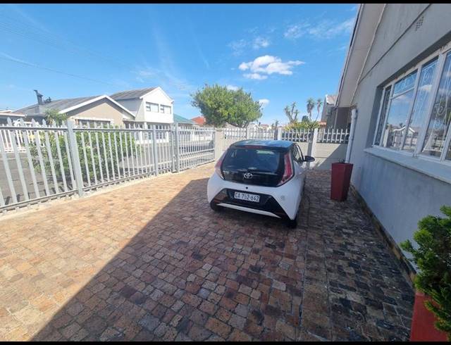 3 BEDROOM HOUSE FOR SALE IN VASCO ESTATE